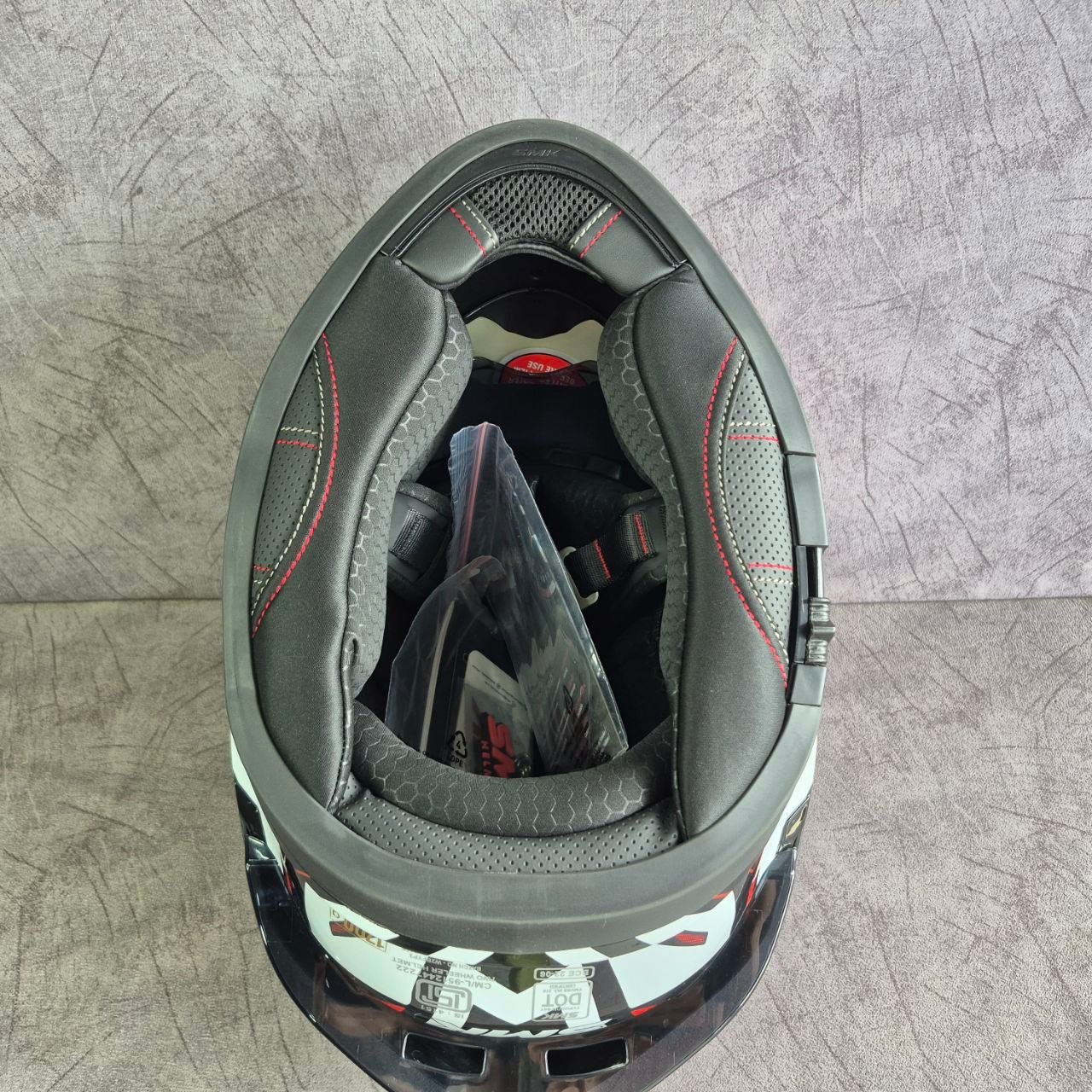 SMK TYPHOON BLACK RED WHITE