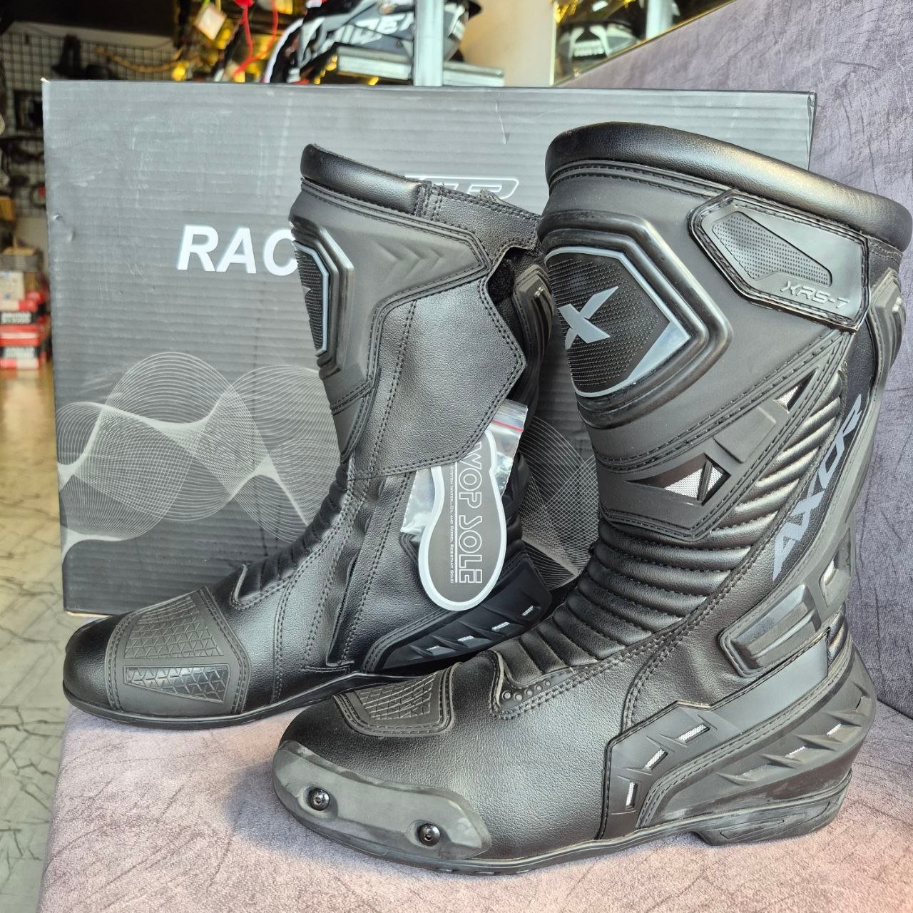 AXOR SLIPSTREAM PRO RIDING BOOTS BLACK  9/10 UK