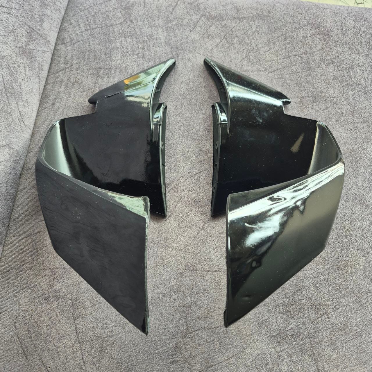 BMW SIDE WINGLETS FOR R15 BLACK